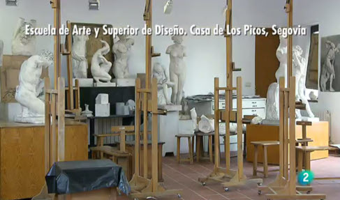 Caballetes y esculturas de la escuela de arte