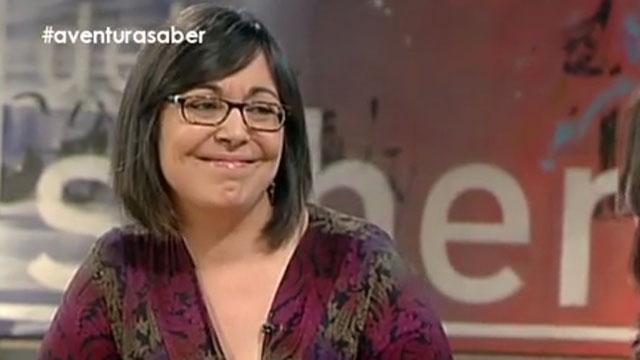 Carolina León durante una entrevista