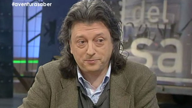 Javier de la Cueva durante una entrevista