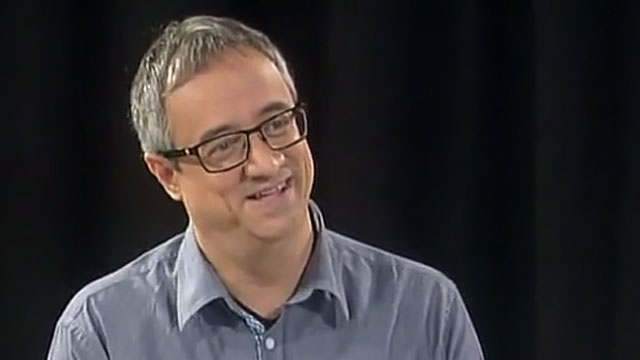 img-Félix Lozano durante una entrevista