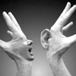 img-Escultura mano boca oreja